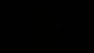 தனது மனைவியின் அழகிய முகத்தை உள்ளடக்கிய முக முகமூடி இருந்தபோதிலும், உற்சாகமான பையன் ஒரு சிற்றின்ப WTF பாஸ் செக்ஸ் வீடியோவில் அவளது ஜூசி சிறிய மார்பகங்களை தீவிரமாகத் துடிக்கத் தொடங்குகிறான்.